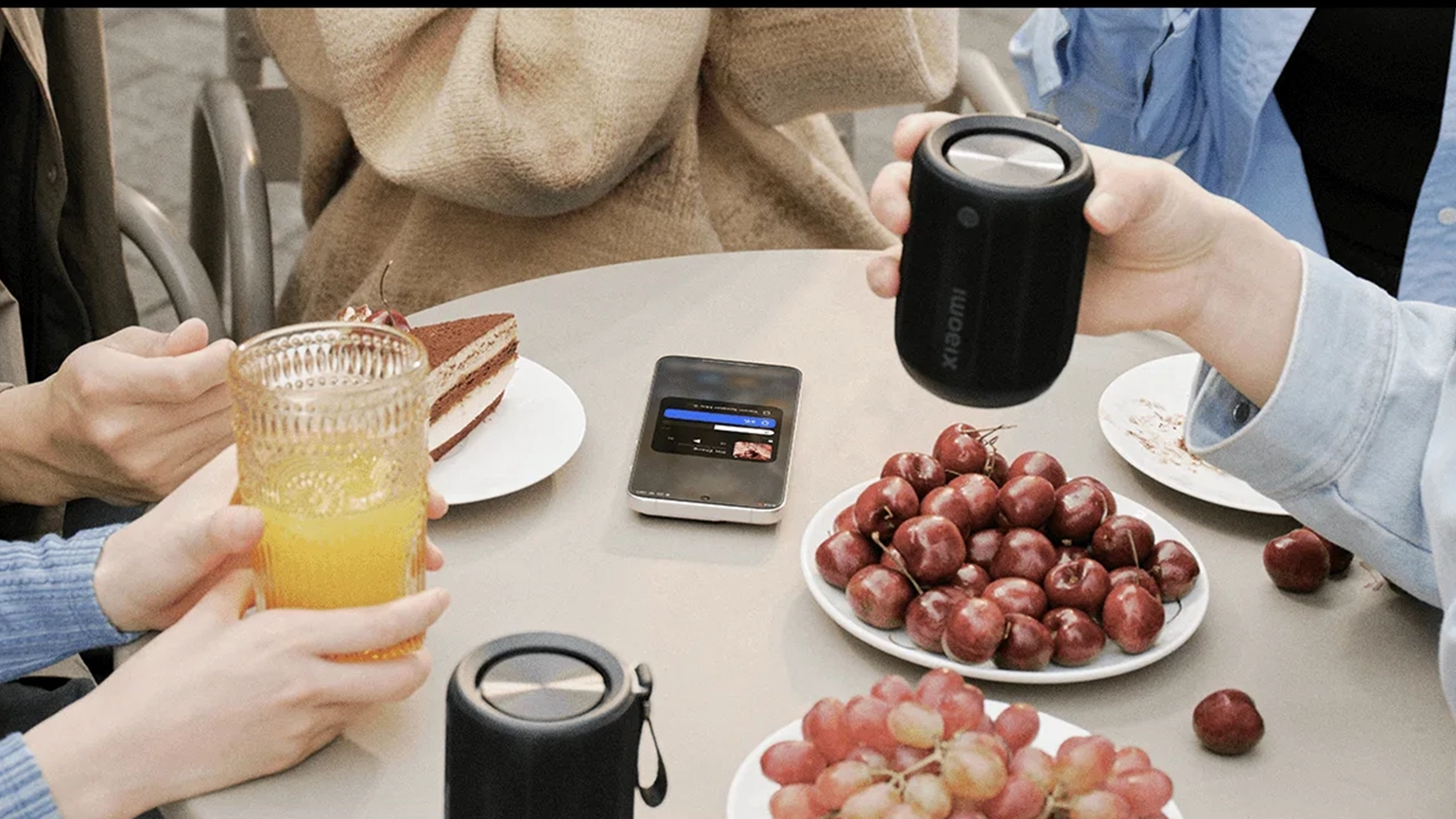 Εξοπλισμένο με Bluetooth 5.3. Απόλαυσε συναρπαστικό ήχο υψηλής πιστότητας σε εξωτερικούς χώρους