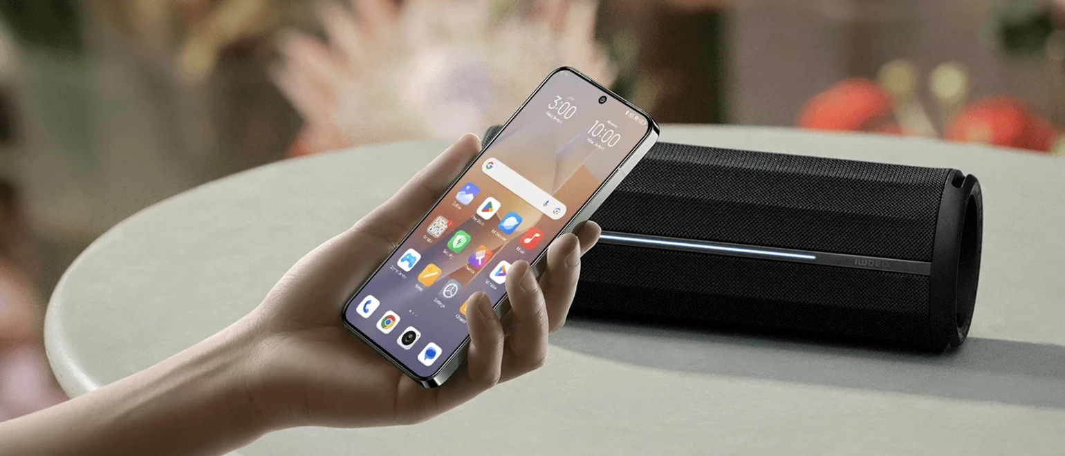 Αβίαστη σύνδεση NFC μεταξύ smartphone και ηχείου.